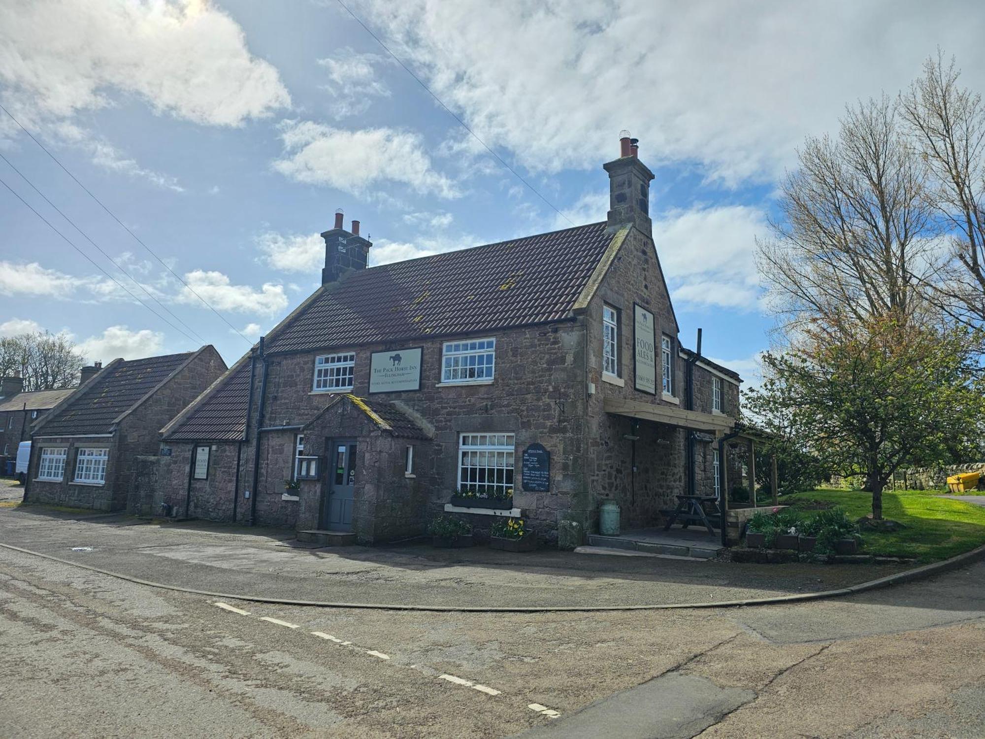 The Pack Horse Inn Chathill Zewnętrze zdjęcie