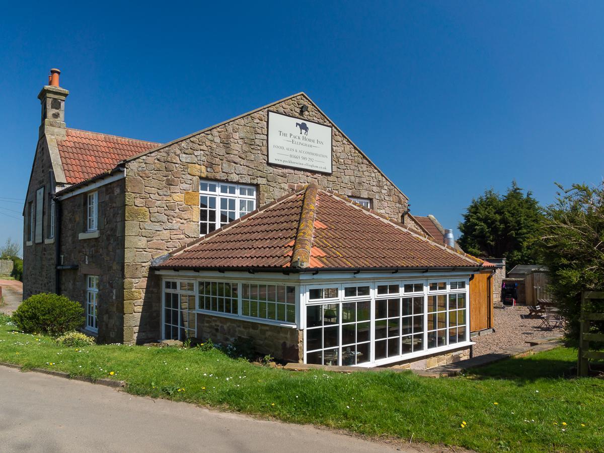 The Pack Horse Inn Chathill Zewnętrze zdjęcie