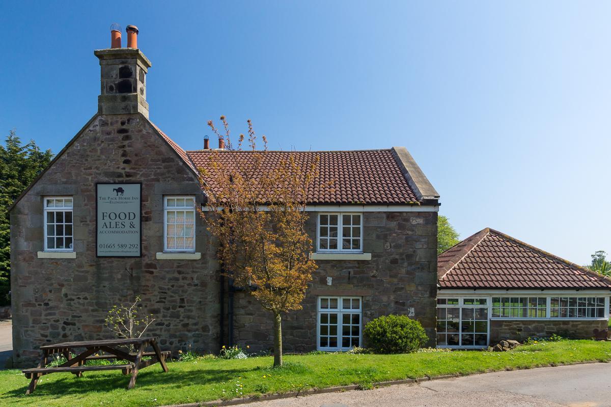 The Pack Horse Inn Chathill Zewnętrze zdjęcie